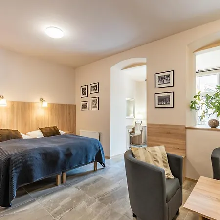 A Restaurace Stara Roudna 3* プルゼニ