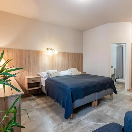 A Restaurace Stara Roudna ゲストハウス 3*